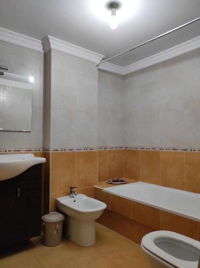 Alojamiento entero, piso 3 habitaciones,5 personas Caldas De Reis Exterior foto